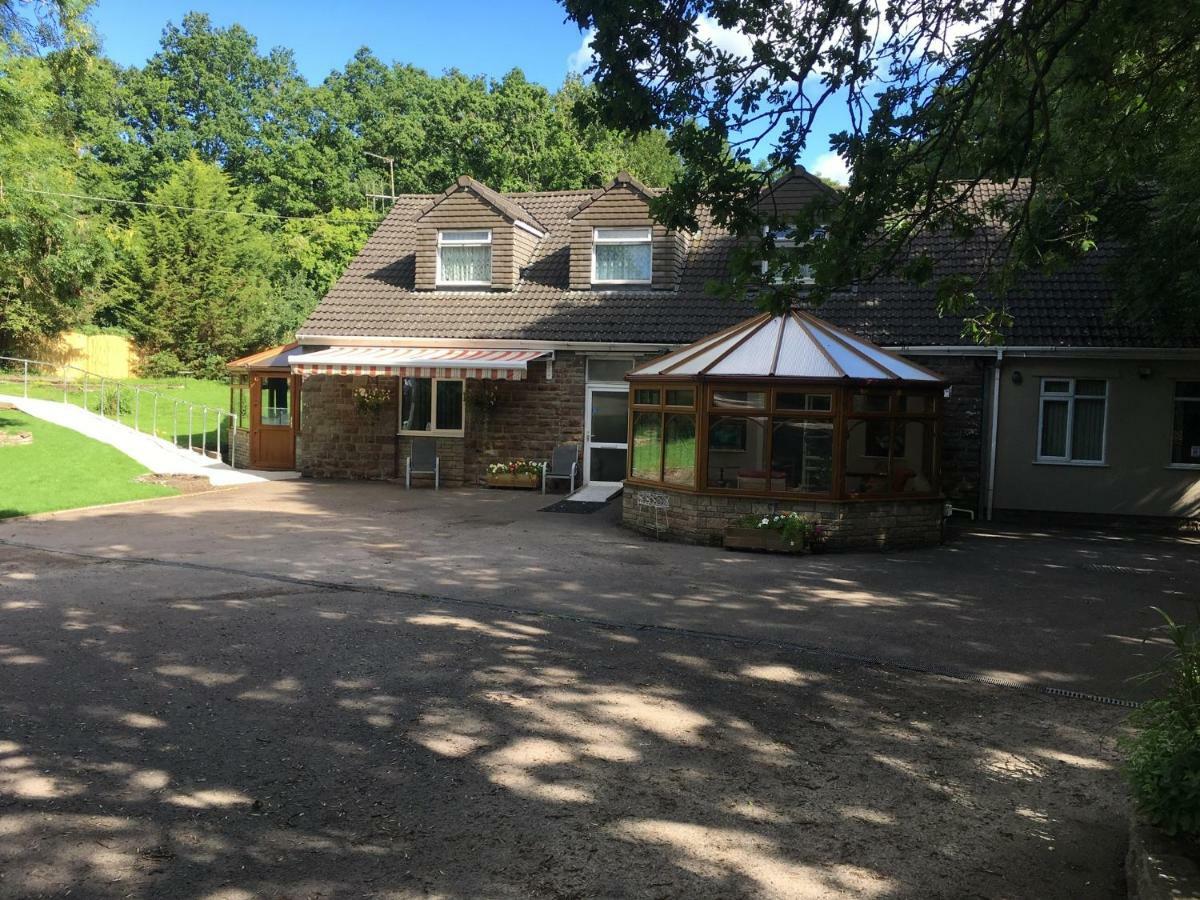 Bedrock Lodge Winterbourne エクステリア 写真